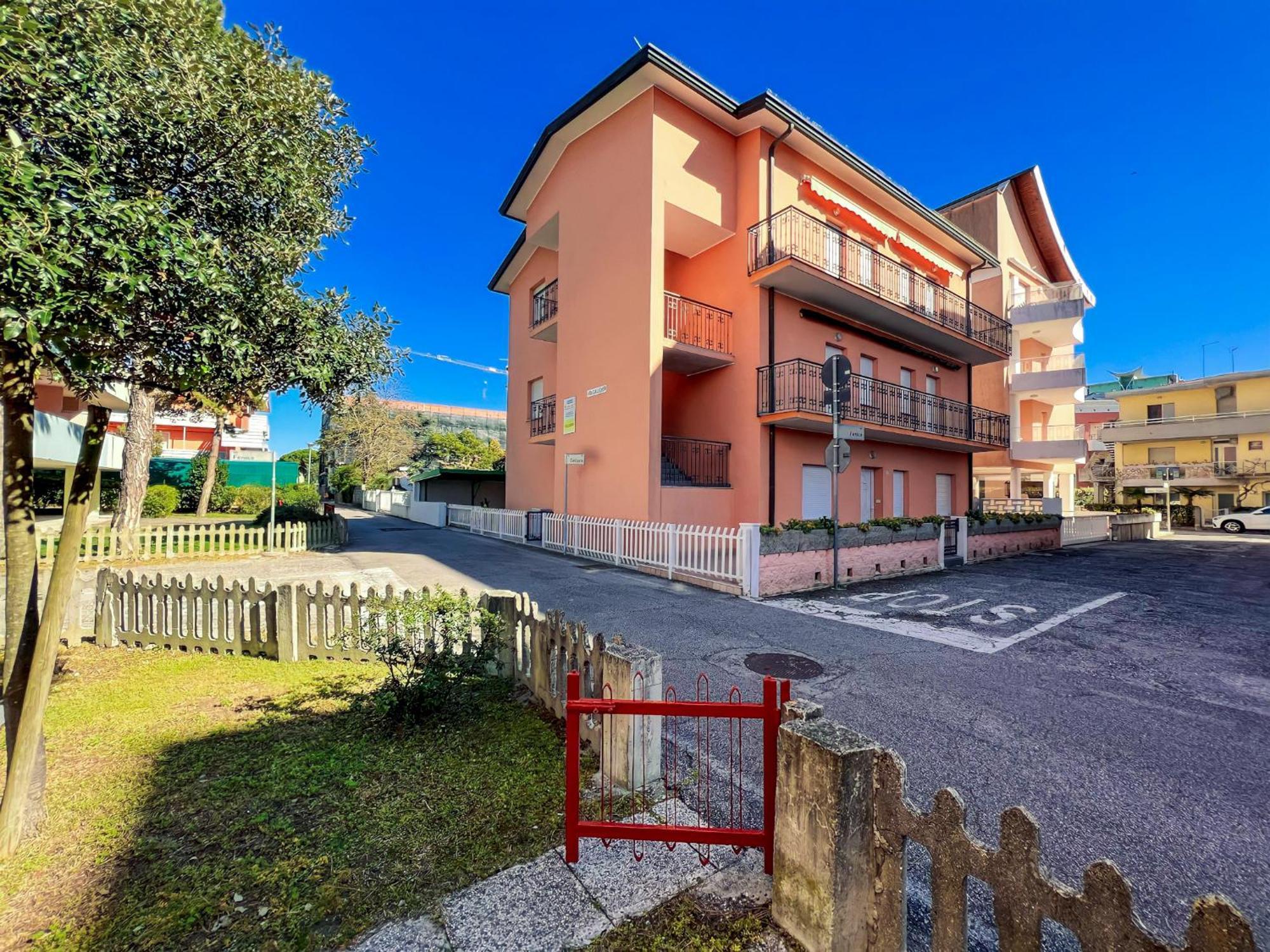 Appartamenti Calligher Бибионе Экстерьер фото